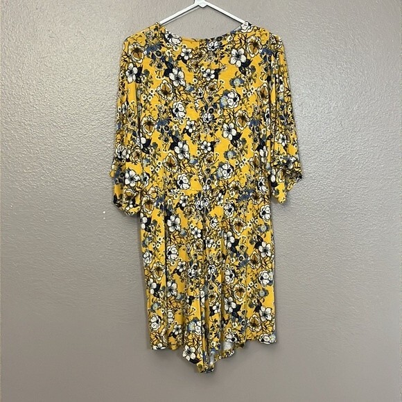 Dolcevida  mustard yellow floral romper Large - Picture 14 of 16